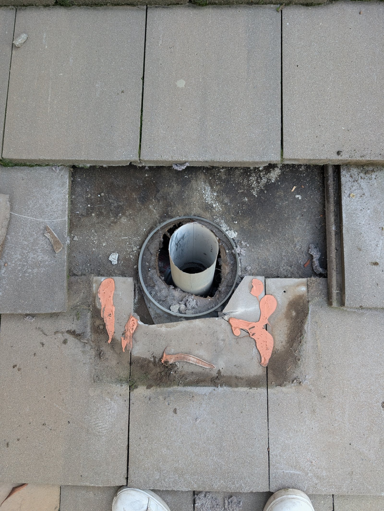 Removing dryer vent cap on the roof